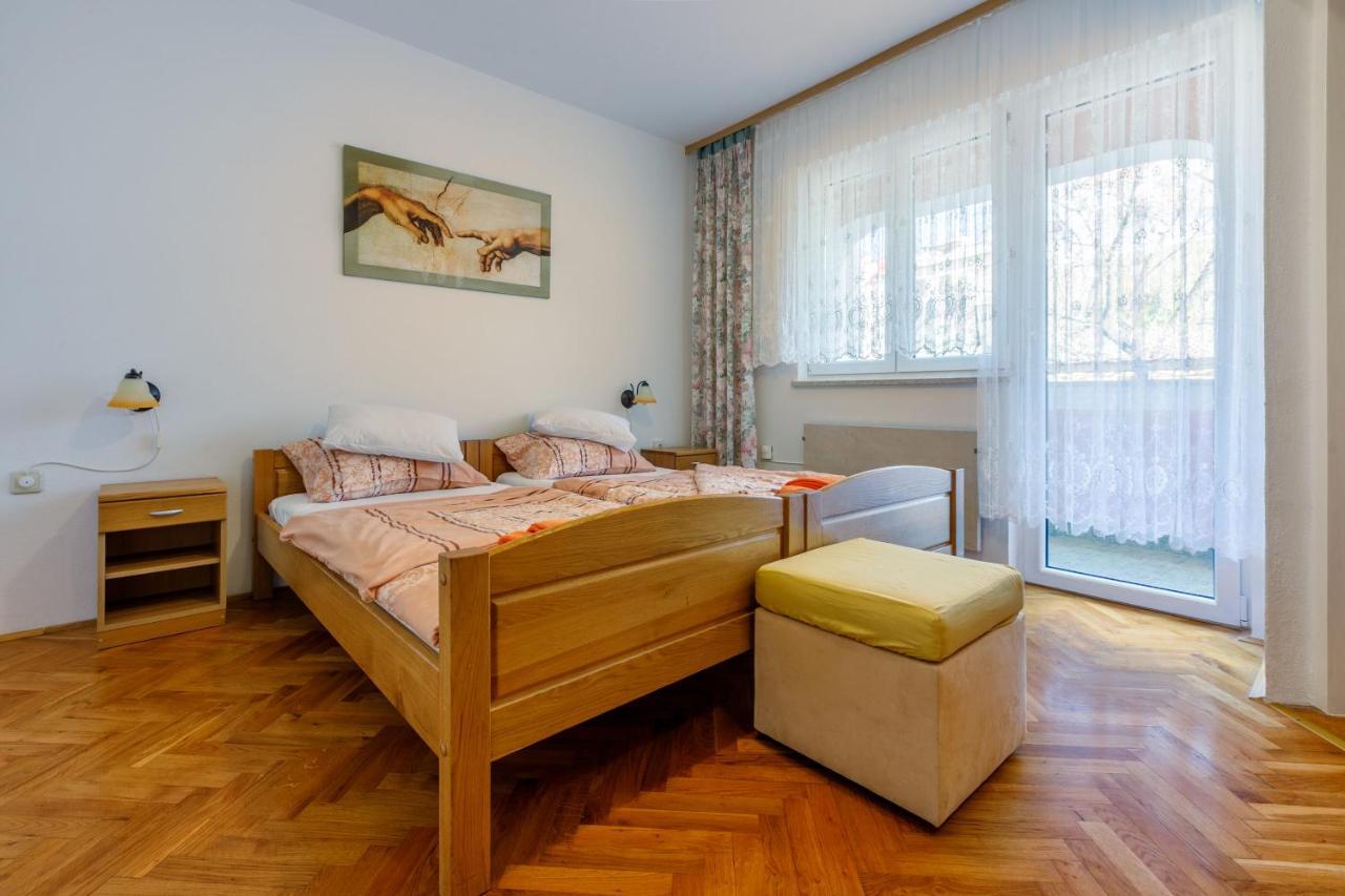Apartments Villa 7 Цриквеница Экстерьер фото